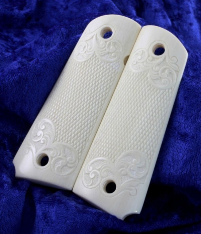 1911-grips-ivory-C.jpg