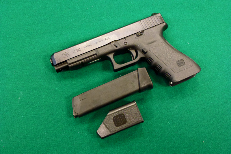 Glock_01.jpg