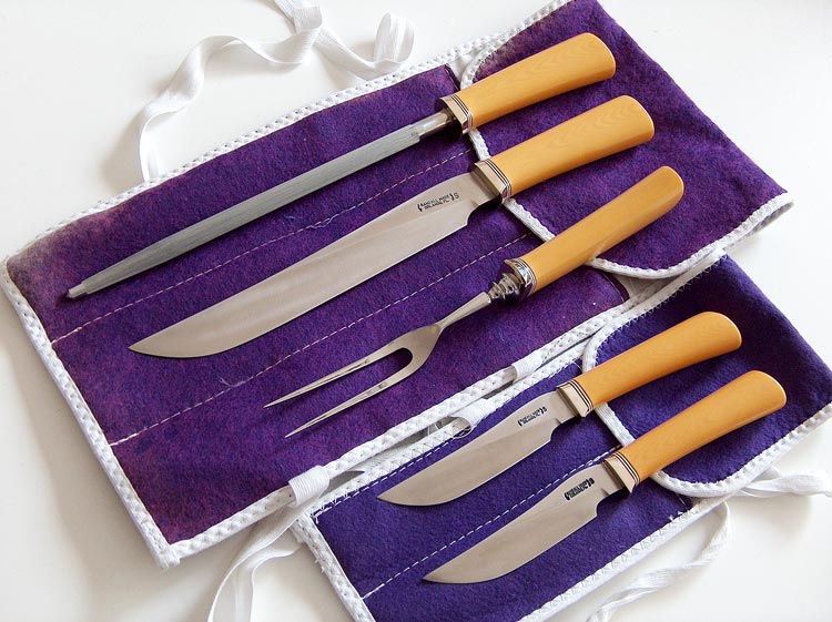 Carving_set.jpg