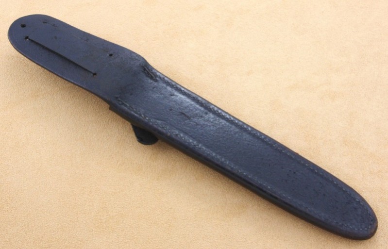 British Commando Knife & Cheath 007.jpg
