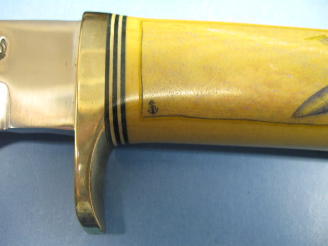 Scrimshander Initial(s) -- Anyone know this artist - Knifetalk Forums
