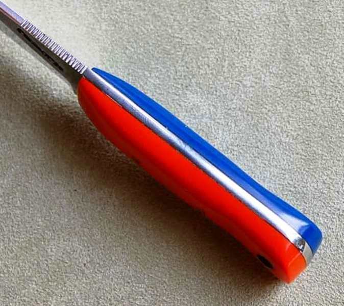 #10-3 Gator knife-top.JPG