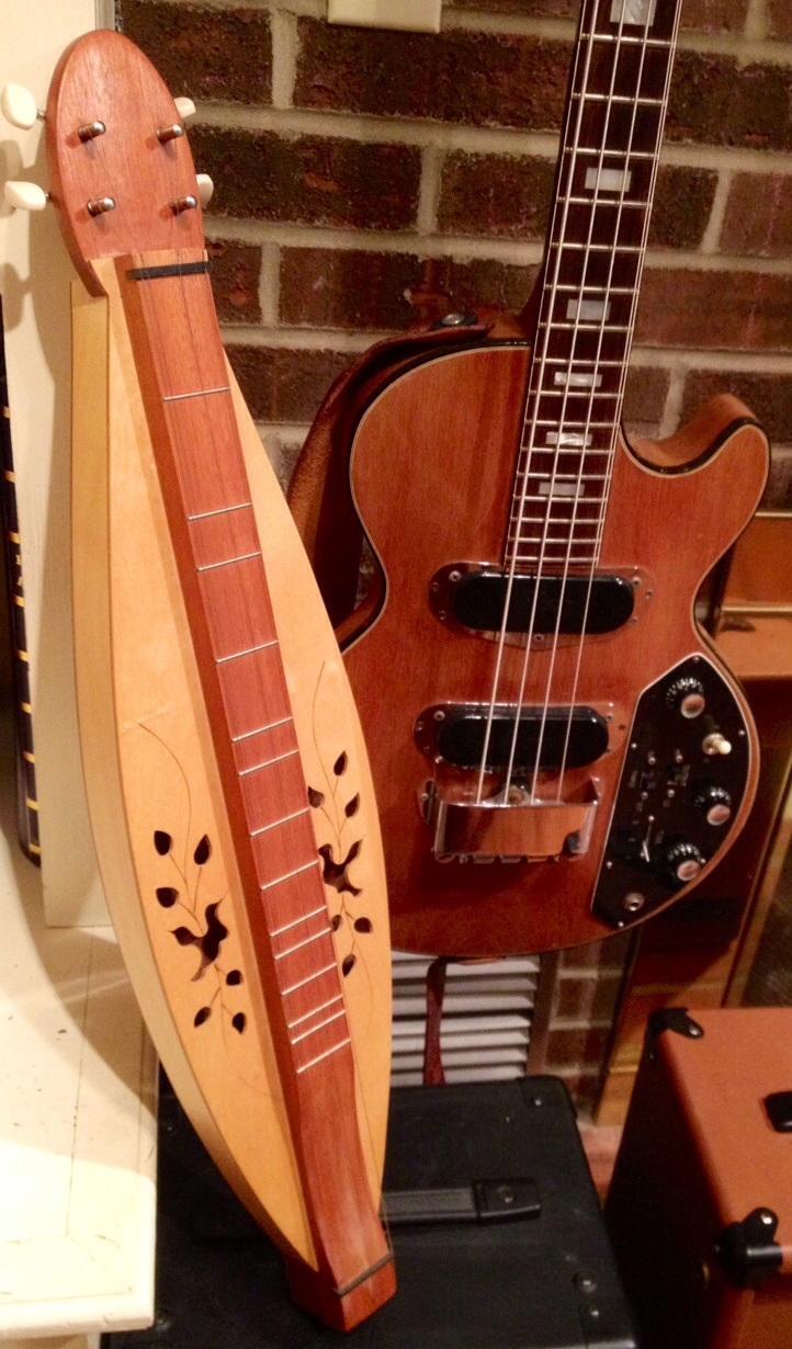 Who plays strings? - Knifetalk Forums