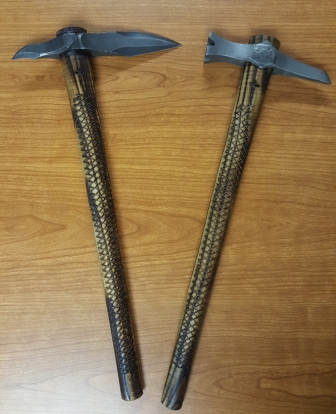 Headhunter & Hammer 2.jpg
