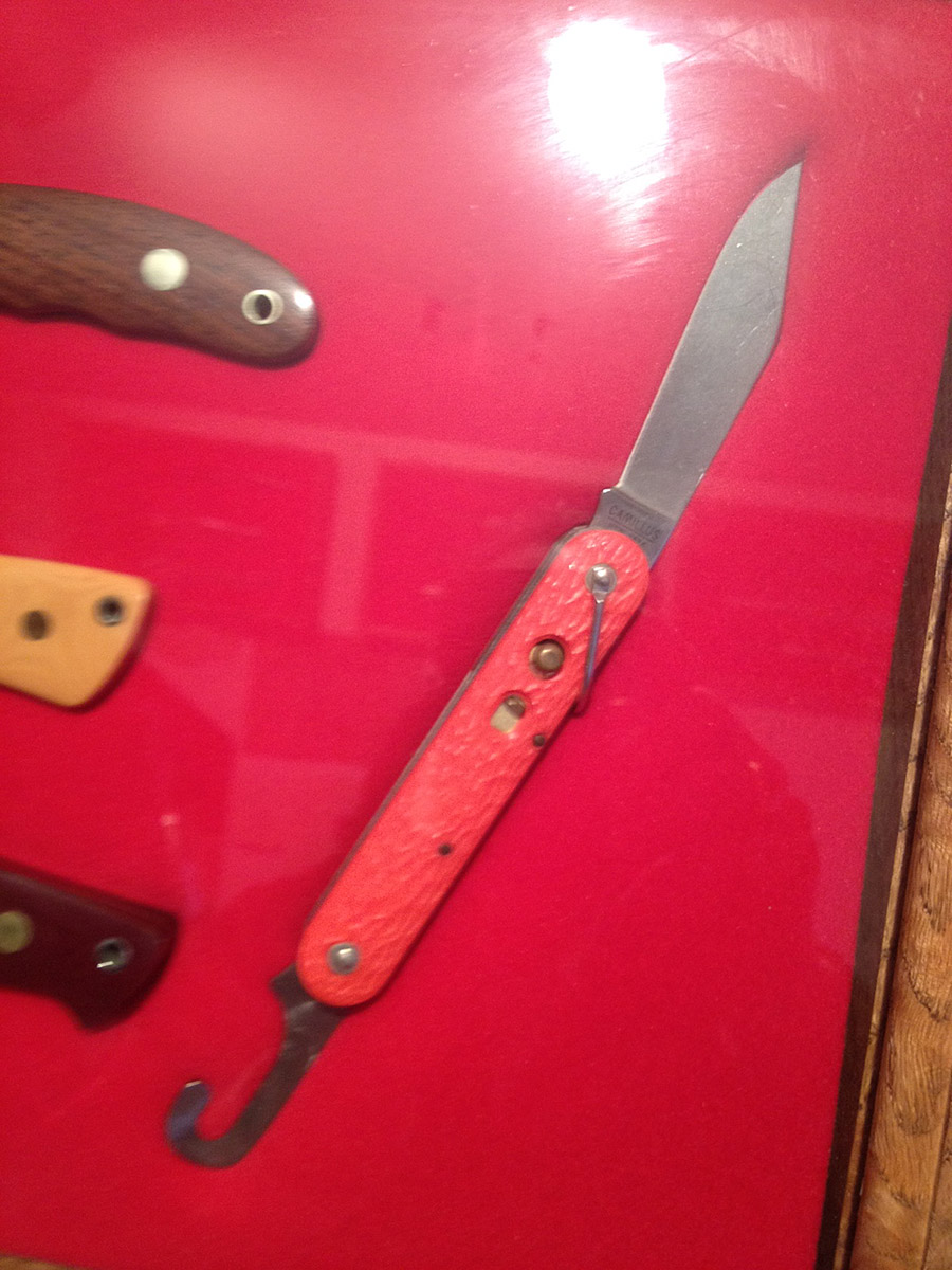 Paratrooper knife.JPG