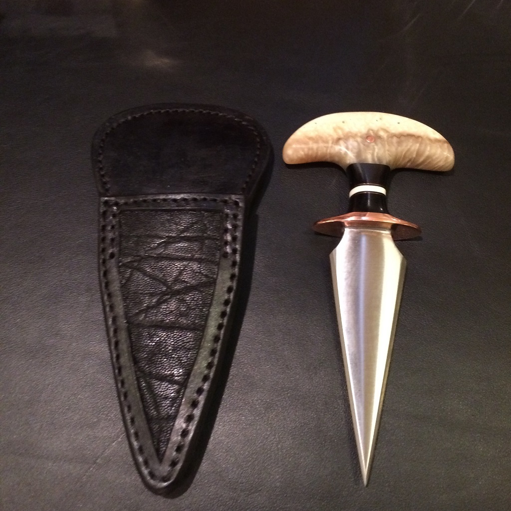 Behring-Musk-ox Boss Push Dagge with Rowe's Inlay Sheath-2-KT.jpg