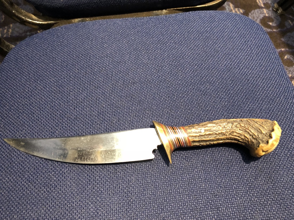 Bo Randall's First Knife 1938-2KT.jpg