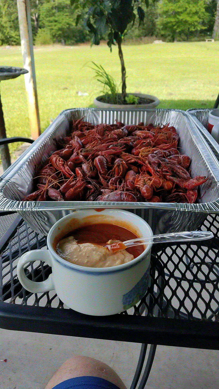 Big Platter of Crawfish 2.gif