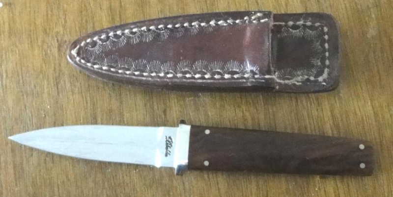 Dholder knife 1.jpg
