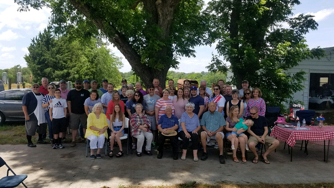 Group Picture '19.gif