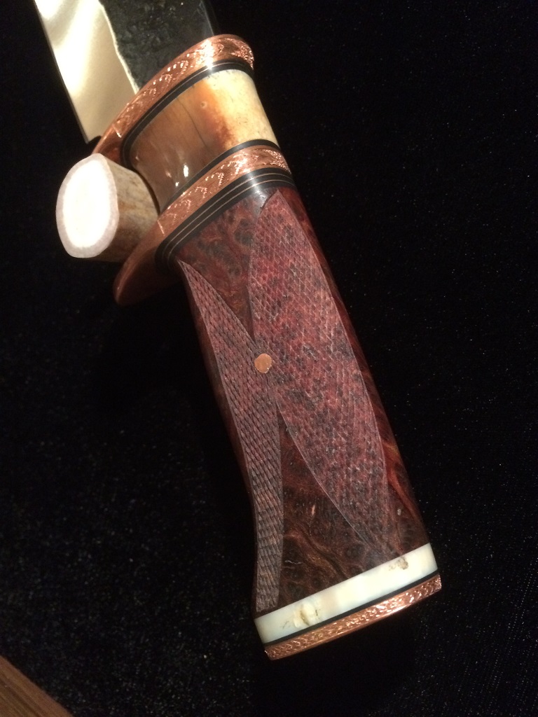 Behring-Checkering Set-Rosewood Burl Fighter Handle Engraved-KT.jpg