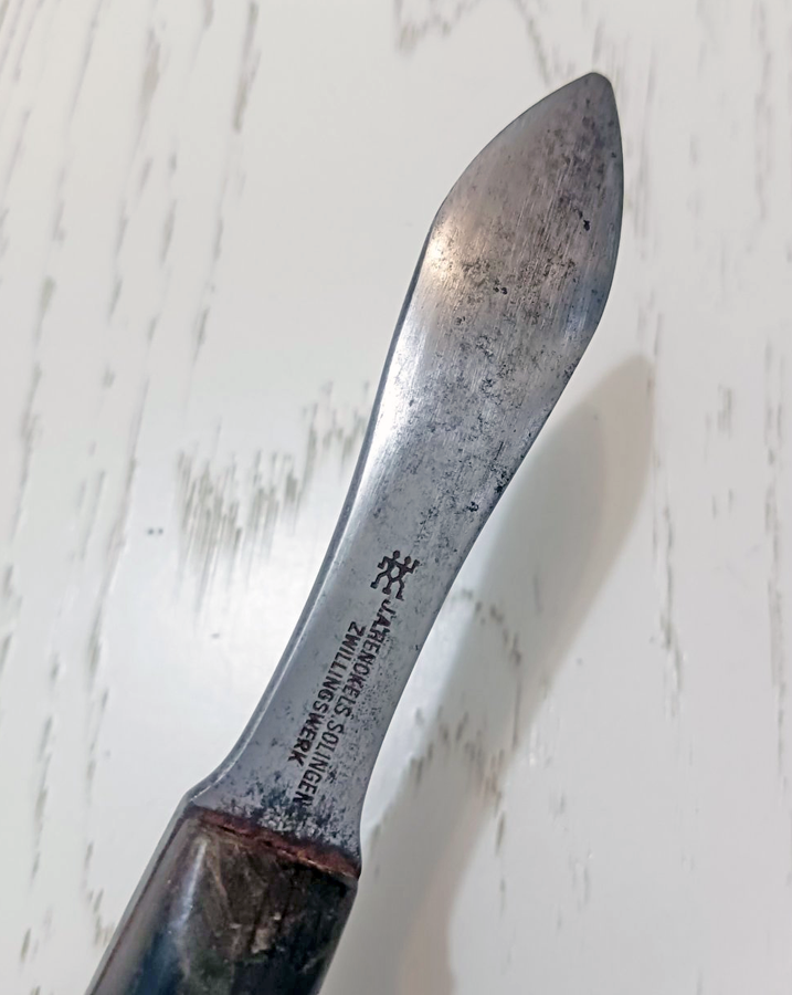 HENCKELS Oyster Knife 1930s small 3.png