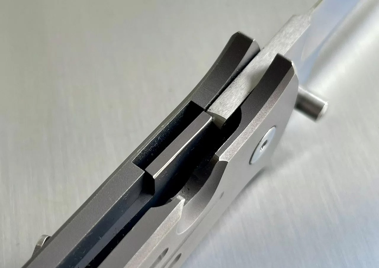 Dozier Folding Dagger Tab-lock 98 mm blade 6.jpg